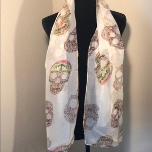 Women’s scarves